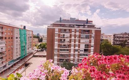 Vista exterior de Pis en venda en  Madrid Capital amb Aire condicionat i Terrassa