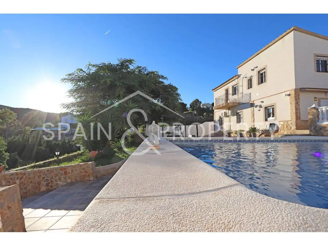 Vista exterior de Casa o xalet en venda en Turís amb Aire condicionat, Jardí privat i Terrassa