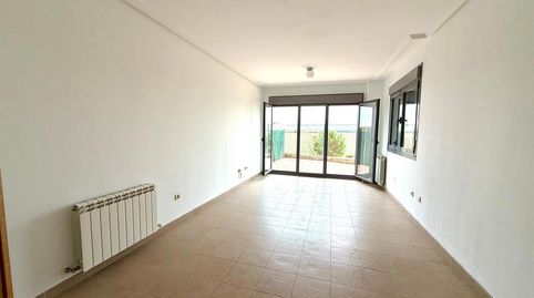 Photo 3 of Single-family semi-detached for sale in Sabinares del Arlanza, Aldeamayor de San Martín, Valladolid