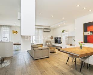 Living room of Apartment to rent in  Barcelona Capital  with Air Conditioner, Terrace and Balcony