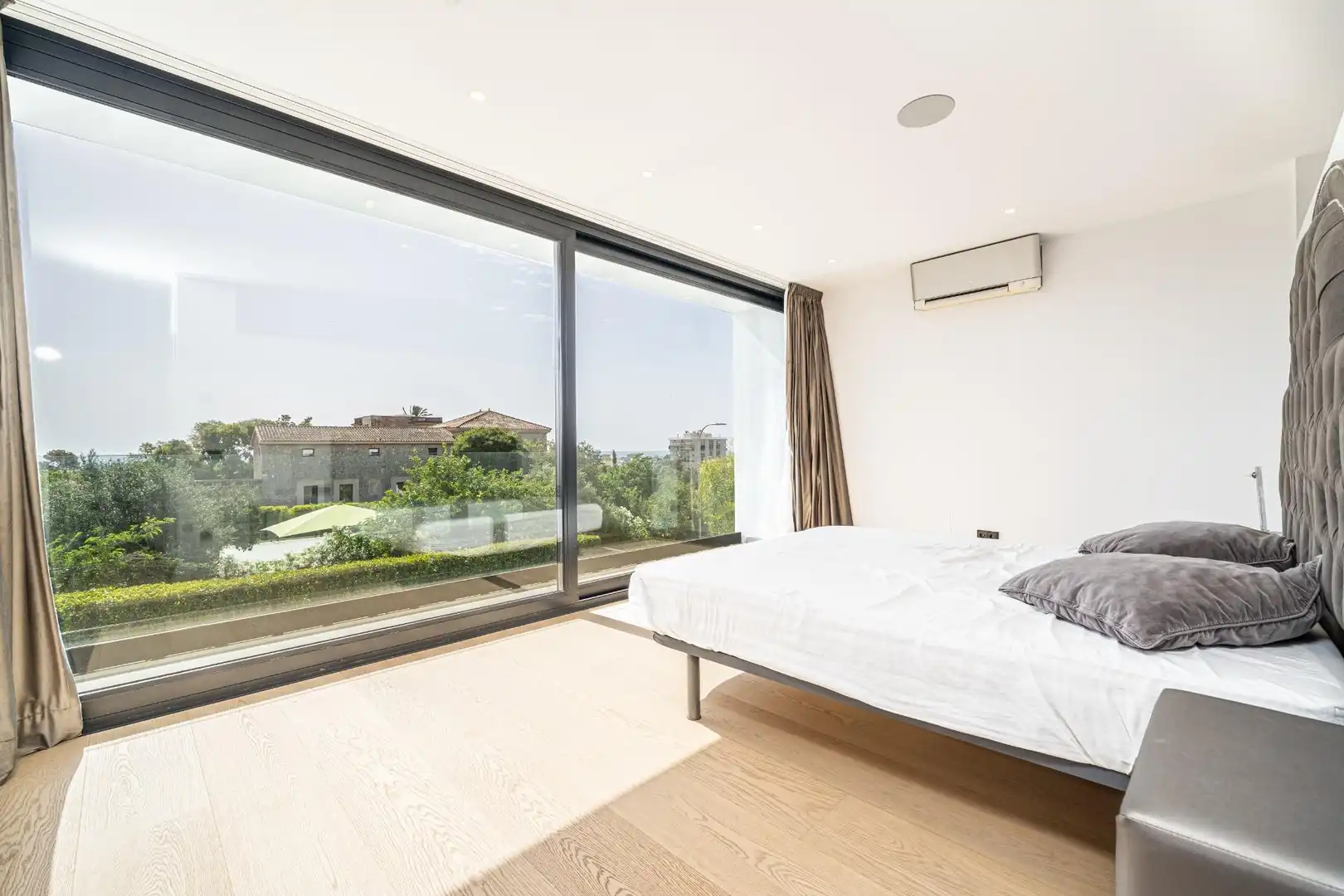 Dormitori de Casa o xalet en venda en  Palma de Mallorca amb Aire condicionat, Calefacció i Jardí privat