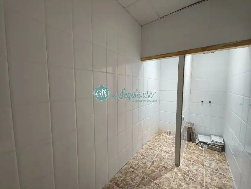 Local comercial en venda a La Lastrilla, imagen 25