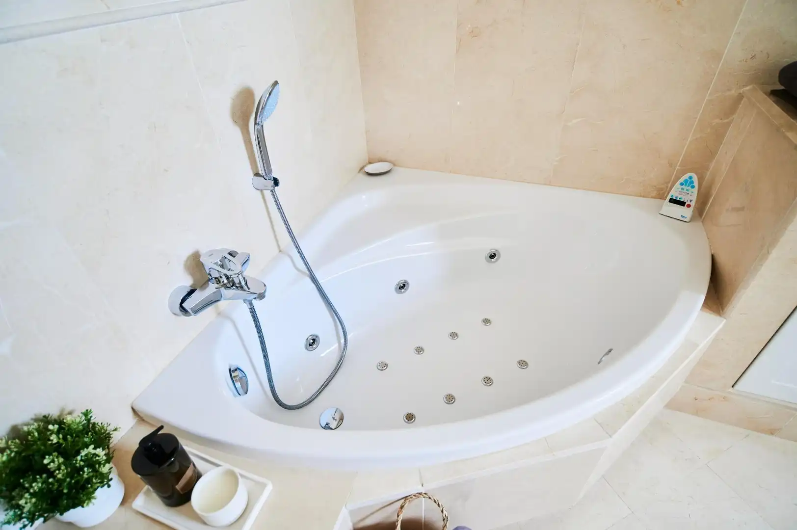Baño de Apartamento en venta en Marbella con Jardín privado, Terraza y Trastero
