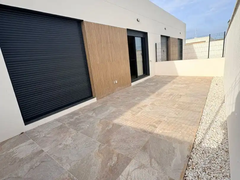 Casa pareada con piscina en alquiler en Calle Toledo 5