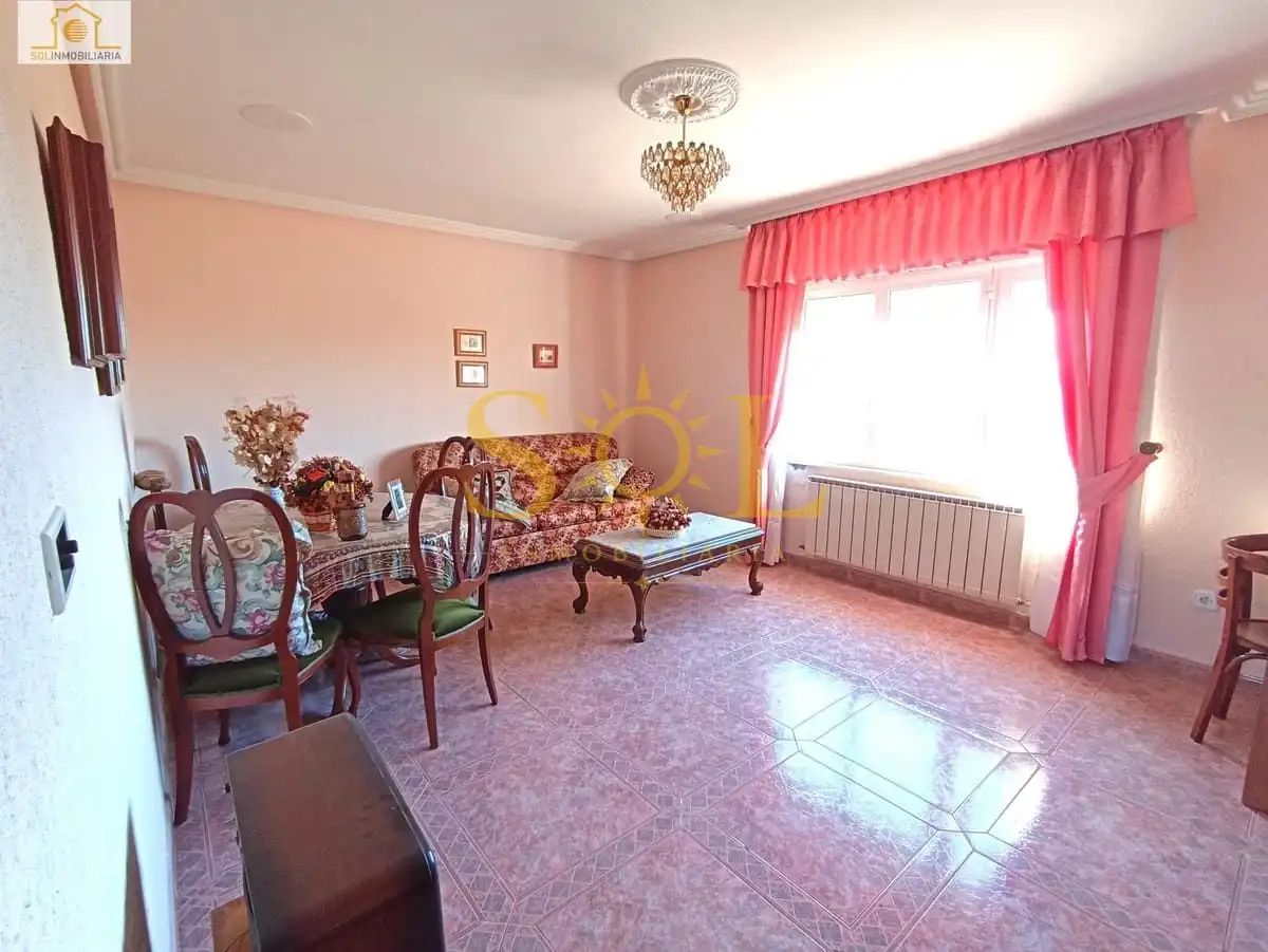Sala de estar de Casa o chalet en venta en Villanueva de las Manzanas con Calefacción, Jardín privado y Parquet
