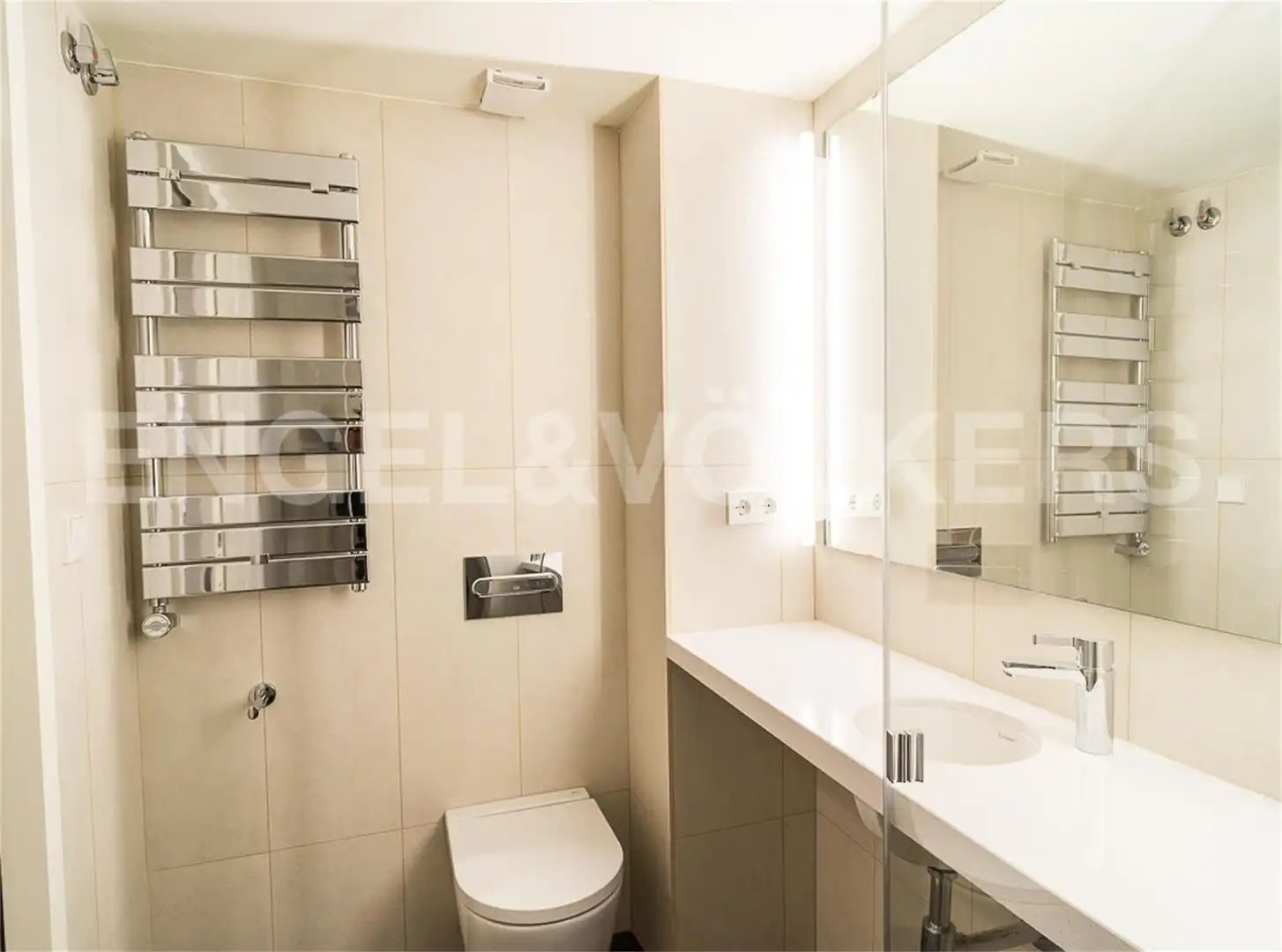 Planta baja en venta en Dreta de l'Eixample