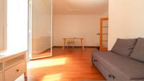 Living room of Flat to rent in  Barcelona Capital  with Private garden, Parquet flooring and Furnished