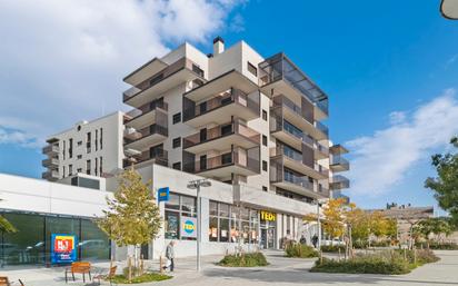 Exterior view of Flat to rent in Sant Joan Despí  with Air Conditioner, Terrace and Storage room