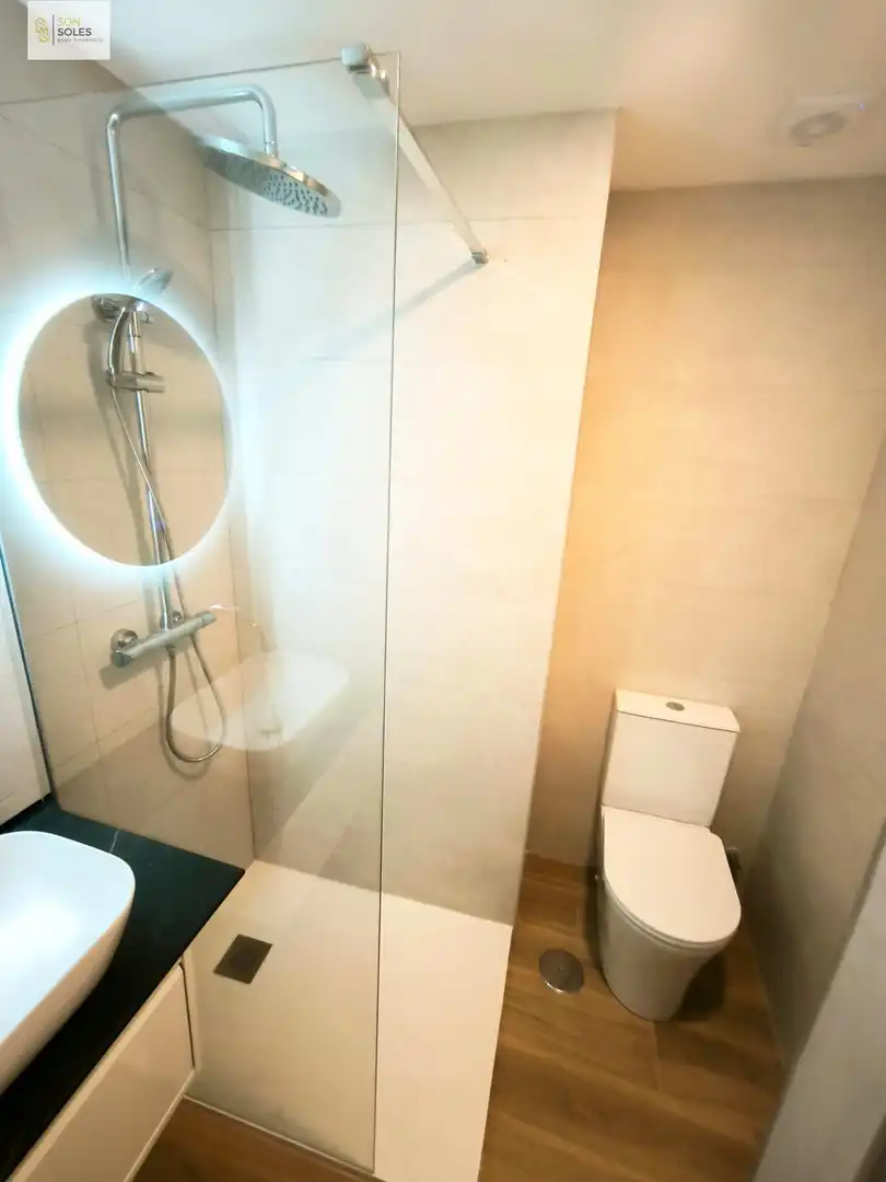 Badezimmer von Wohnung zur Miete in Santander mit Heizung und Möbliert