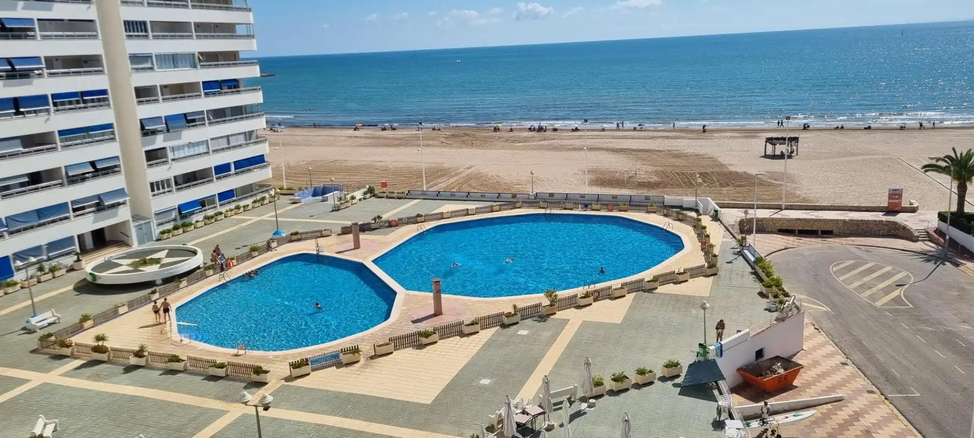 Swimming pool of Flat for sale in Cullera  with Air Conditioner, Storage room and Furnished