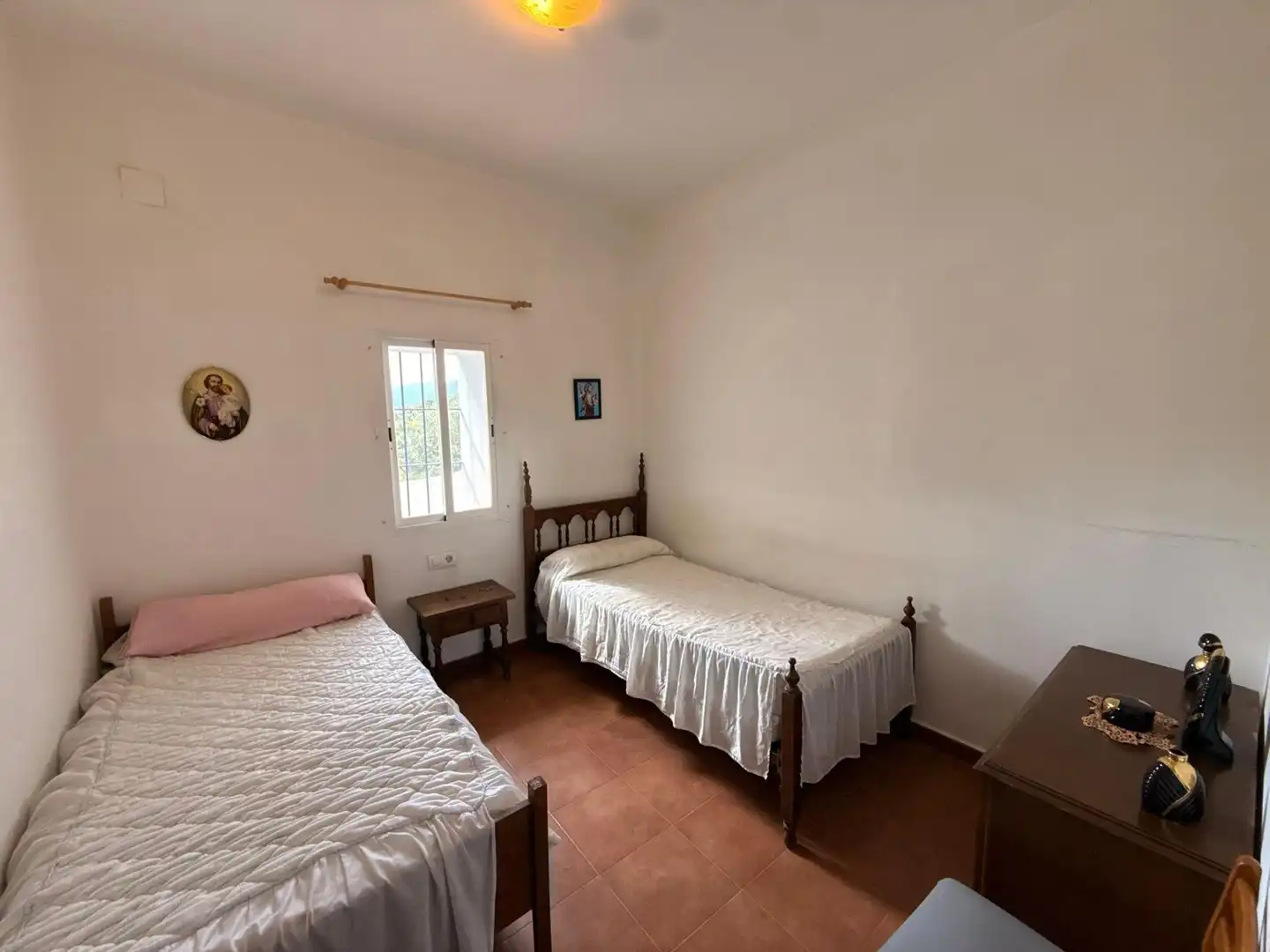 Schlafzimmer von Country house zum Verkauf in Obejo