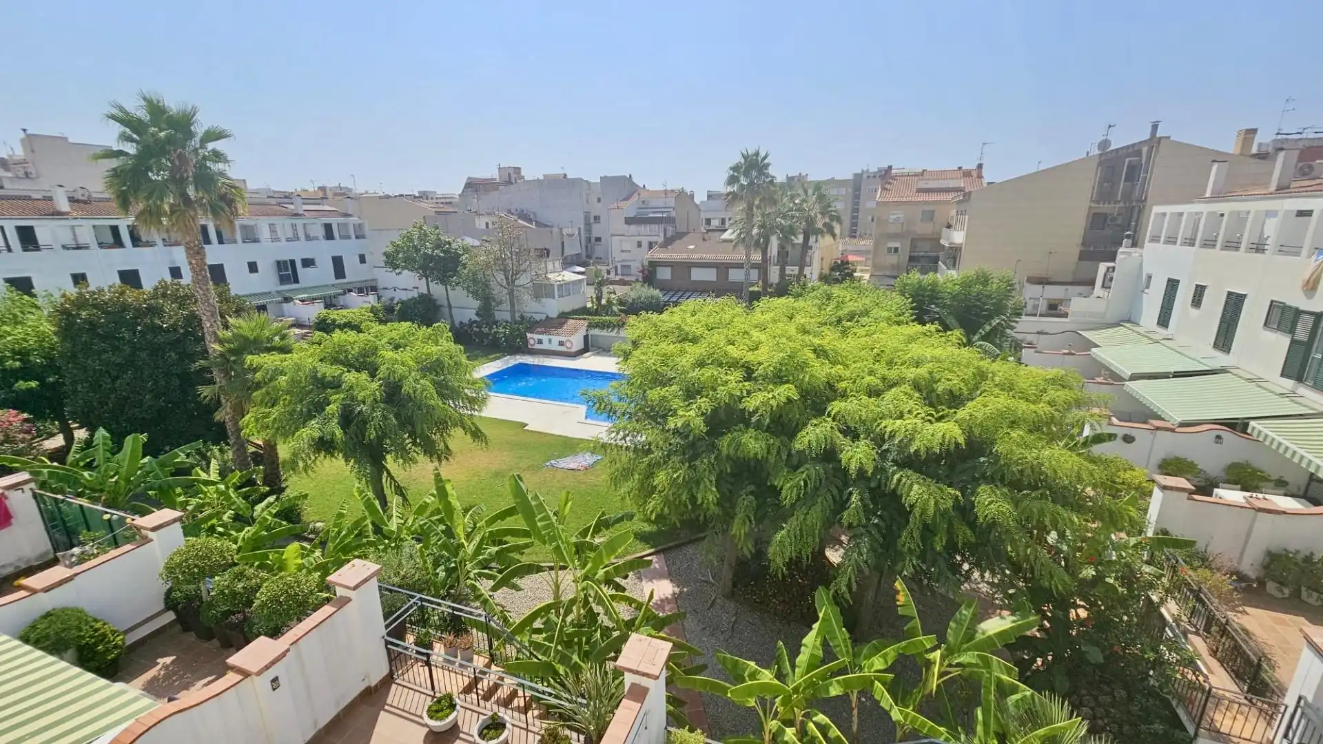 Vista exterior de Casa o chalet en venta en Calella con Aire acondicionado, Calefacción y Jardín privado
