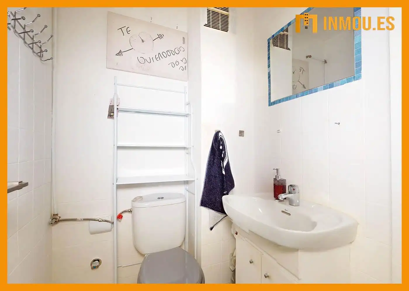 Bathroom of Flat for sale in Ourense Capital   with Air Conditioner, Heating and Parquet flooring