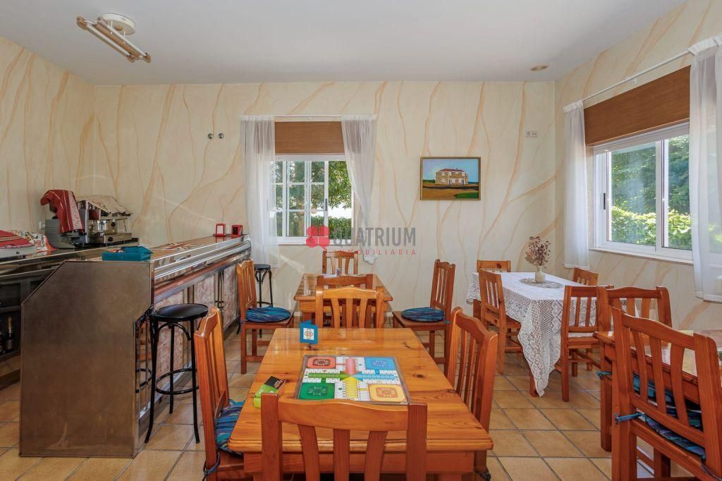 Premises for sale in Ribeira  with Furnished