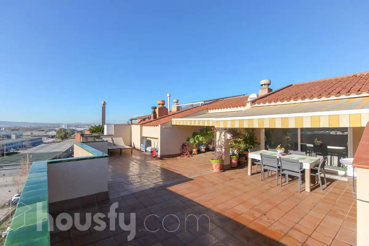 Àtic en venda a CL MAJOR, Montmeló