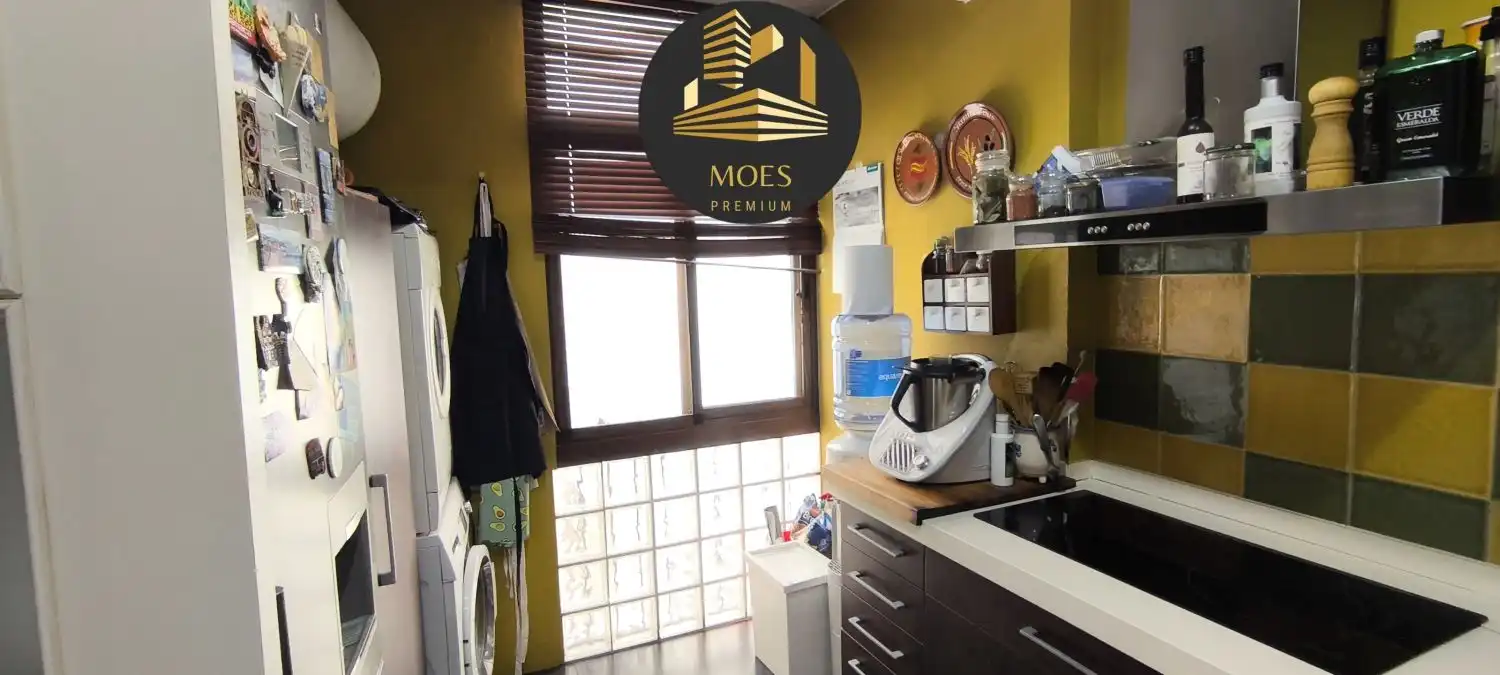 Küche von Wohnung zum Verkauf in Linares mit Klimaanlage und Heizung
