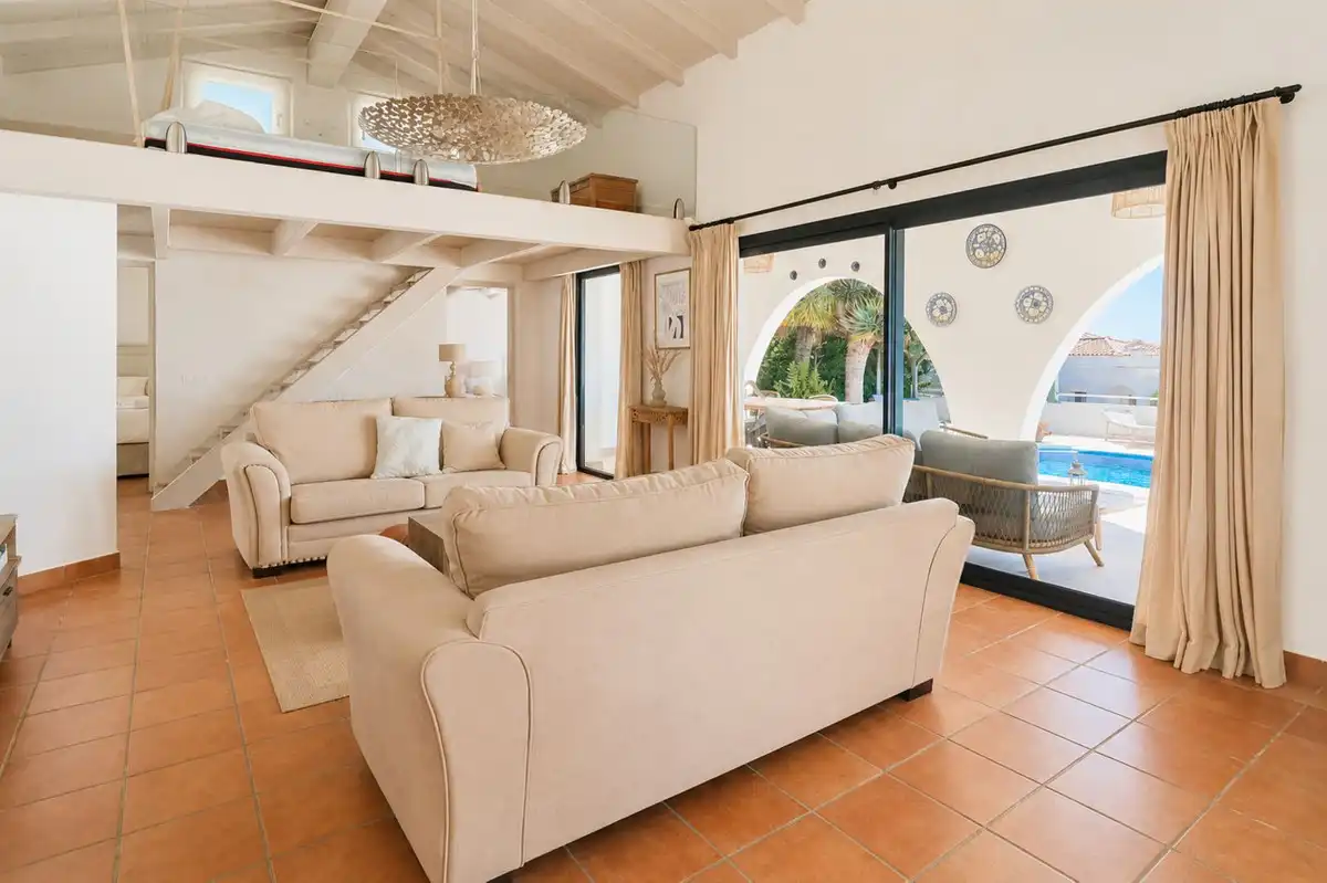 Chalet con jardín en alquiler en Chullera, imagen 5