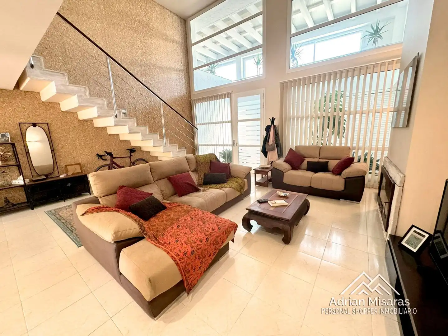 Casa con jardín en venta en ROBERT FRANCESC GRAUPERA