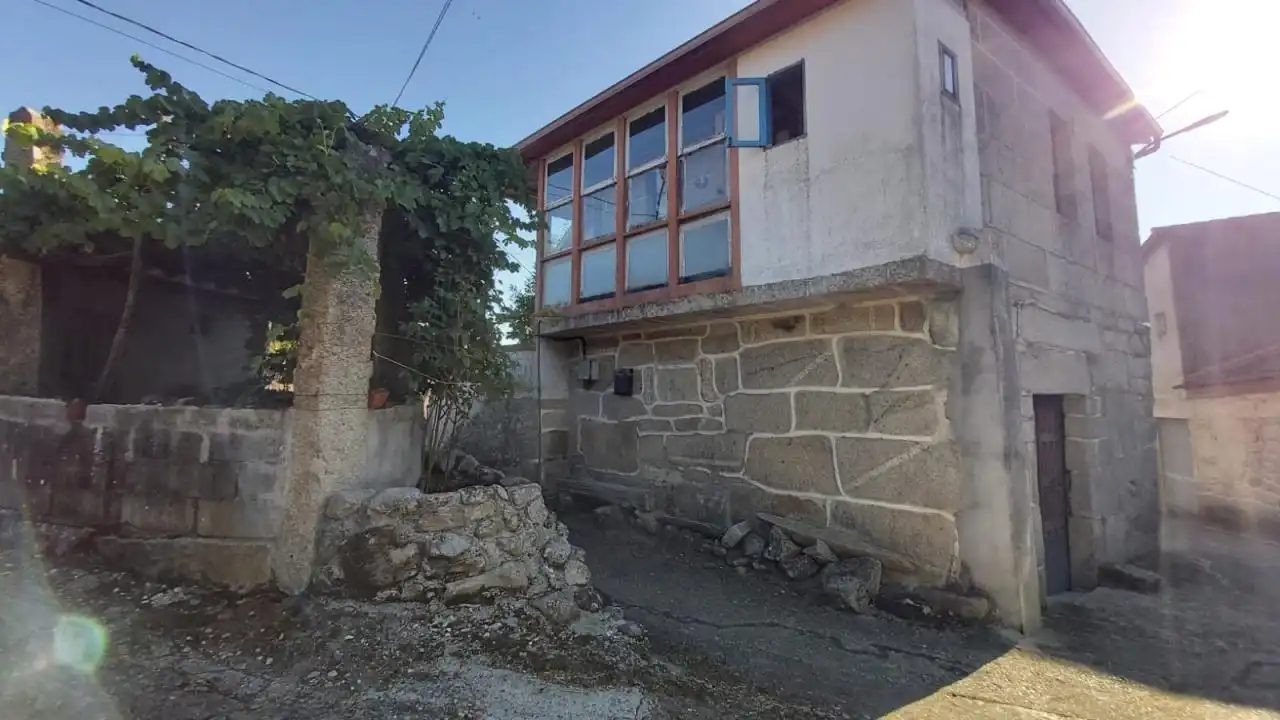 Exterior view of Houses for sale in San Cristovo de Cea  with Private garden
