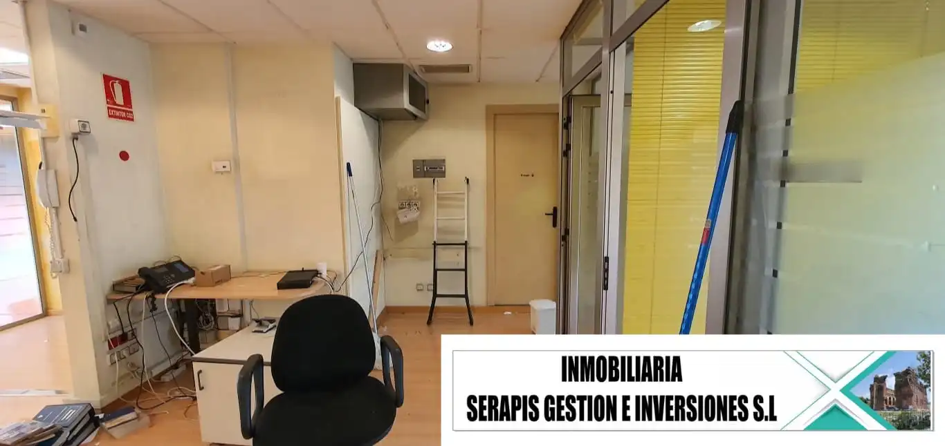 Commercial properties for sale in Mollet del Vallès  with Air Conditioner and Parquet flooring