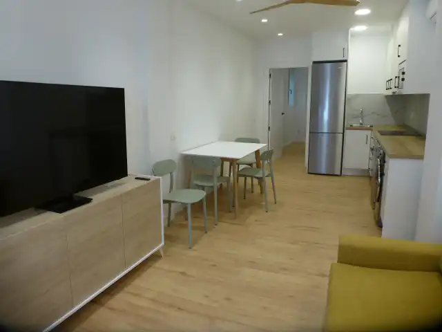 Living room of Study for rent in Murcia  with Air Conditioner, Heating and Oven