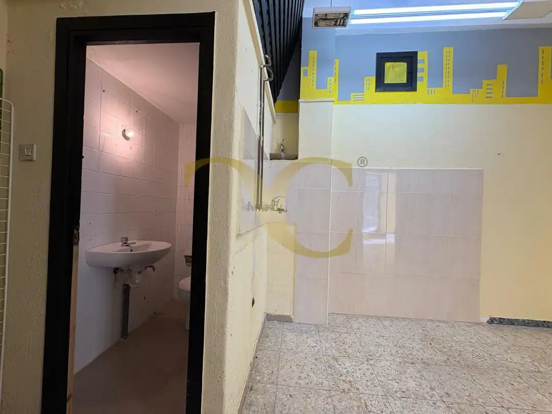 Bany de Local de lloguer en Gijón 