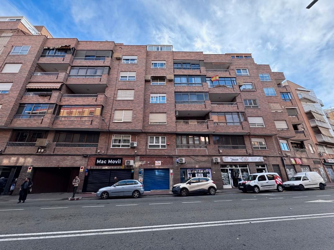 Vista exterior de Piso en venta en  Murcia Capital con Trastero y Balcón