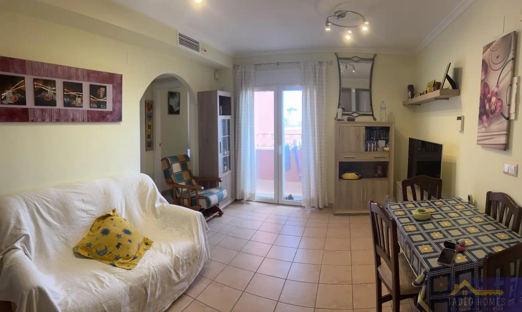 Apartamento de alquiler en Reino Unido, 6, Baños y Mendigo