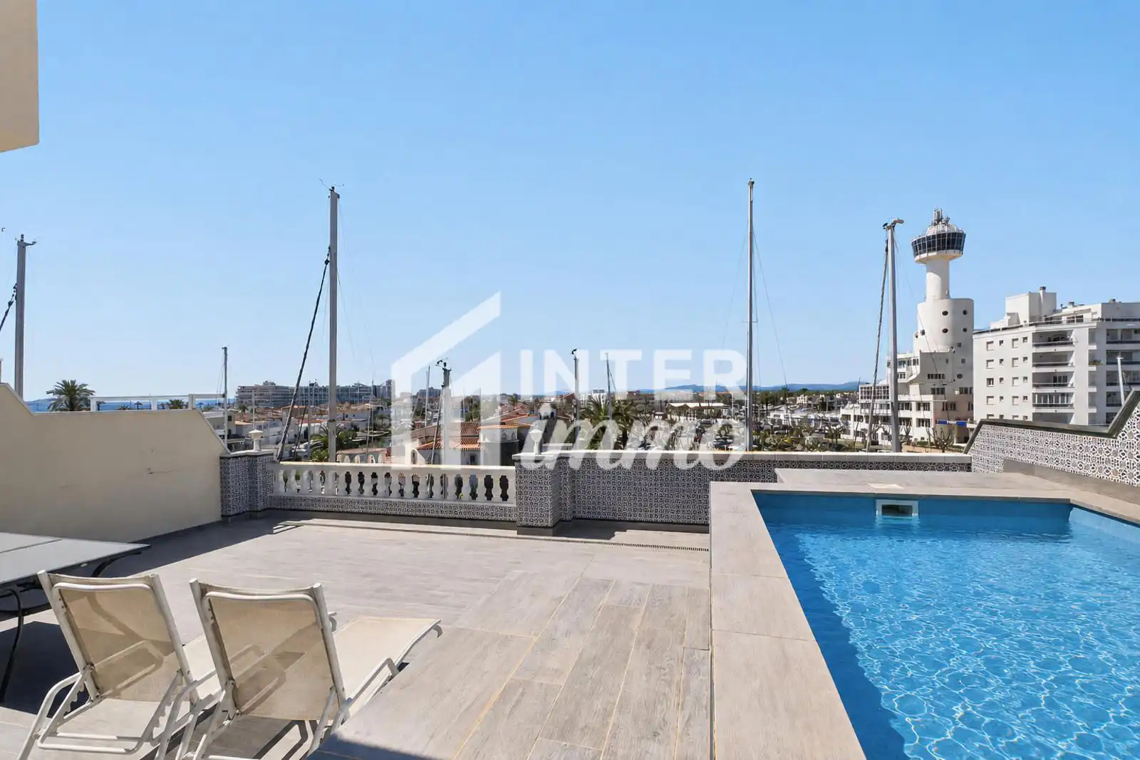 Apartamento con piscina en venta en Calle CAVALL DE MAR 42