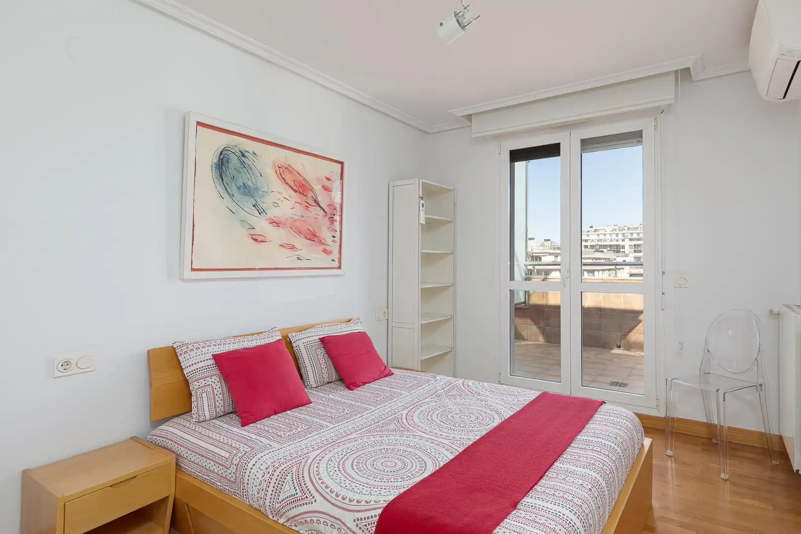 Schlafzimmer von Dachboden zum Verkauf in Donostia - San Sebastián  mit Klimaanlage, Heizung und Terrasse