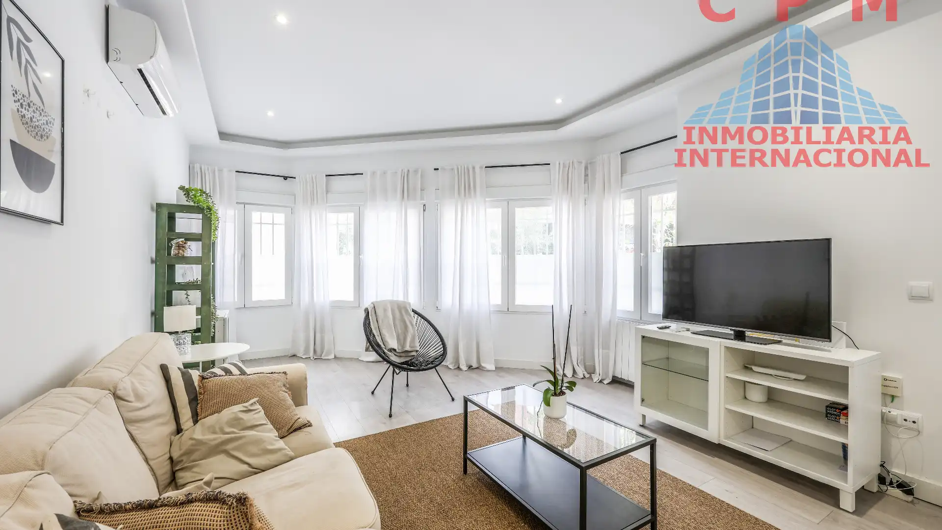 Sala de estar de Piso de alquiler en  Madrid Capital con Aire acondicionado, Calefacción y Parquet