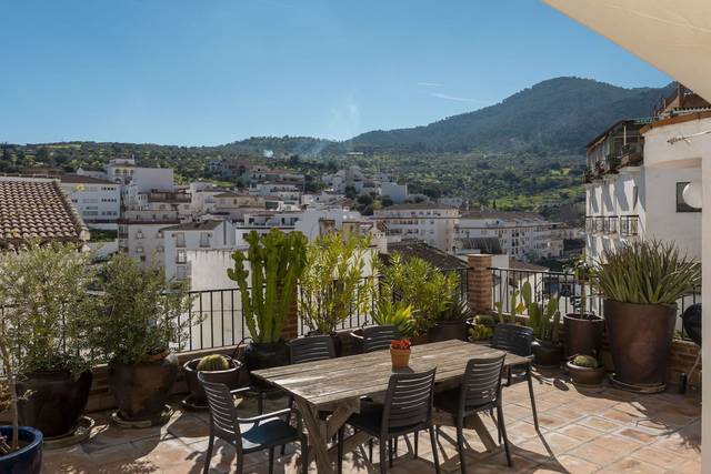 Casa adosada en Venta en Tolox