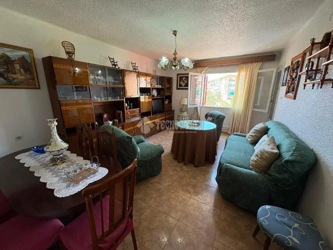 Living room of Flat for sale in Alicante / Alacant  with Furnished and Balcony