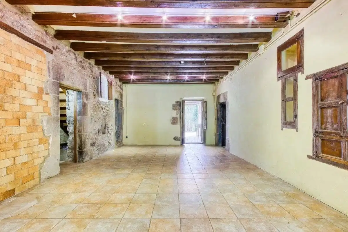 Country homes for sale in La Quar