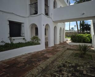 Jardí de Apartament en venda en Chiclana de la Frontera amb Aire condicionat, Terrassa i Piscina comunitària