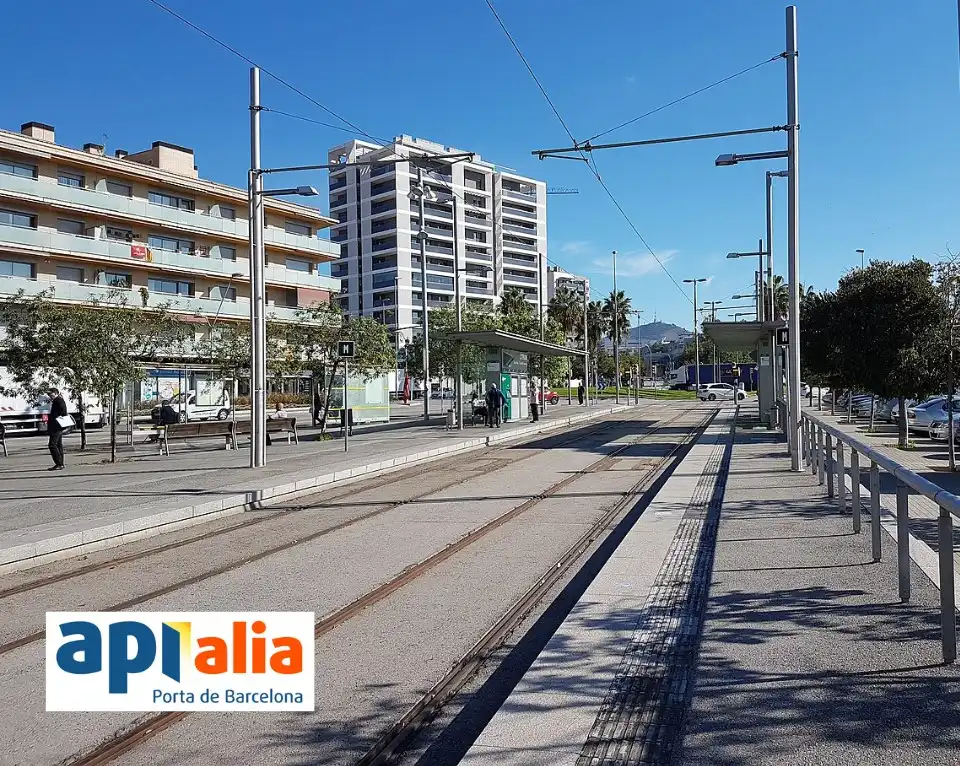 Vista exterior de Pis en venda en Sant Feliu de Llobregat amb Aire condicionat, Calefacció i Terrassa