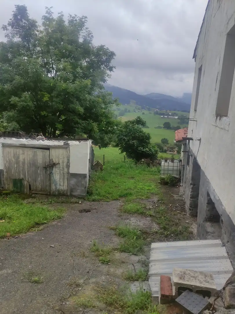 Detached homes for sale in Torrelavega 