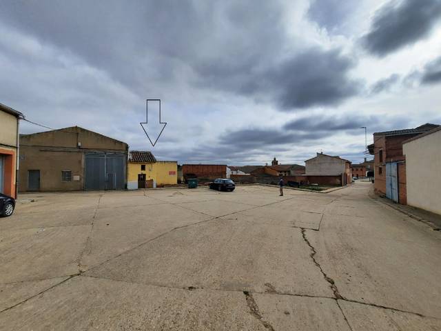 Casa-chalet en Venta en Algadefe