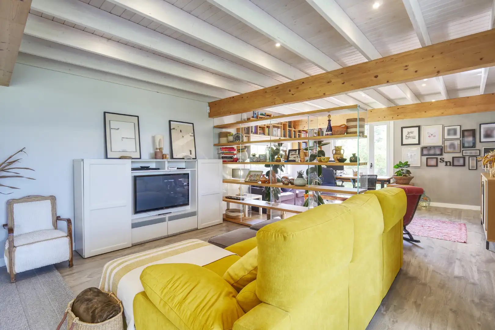 Sala d'estar de Casa o xalet en venda en Brión amb Aire condicionat, Calefacció i Jardí privat