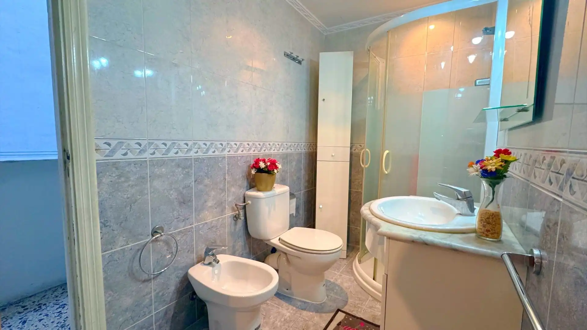 Baño de Piso en venta en  Palma de Mallorca con Aire acondicionado, Calefacción y Terraza