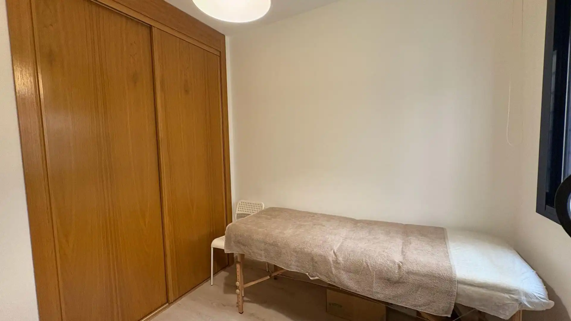 Habitación de Piso en venta en Torremolinos con Aire acondicionado, Balcón y Piscina comunitaria
