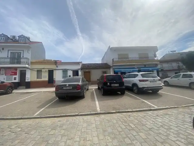 Aparcament de Casa o xalet en venda en El Garrobo