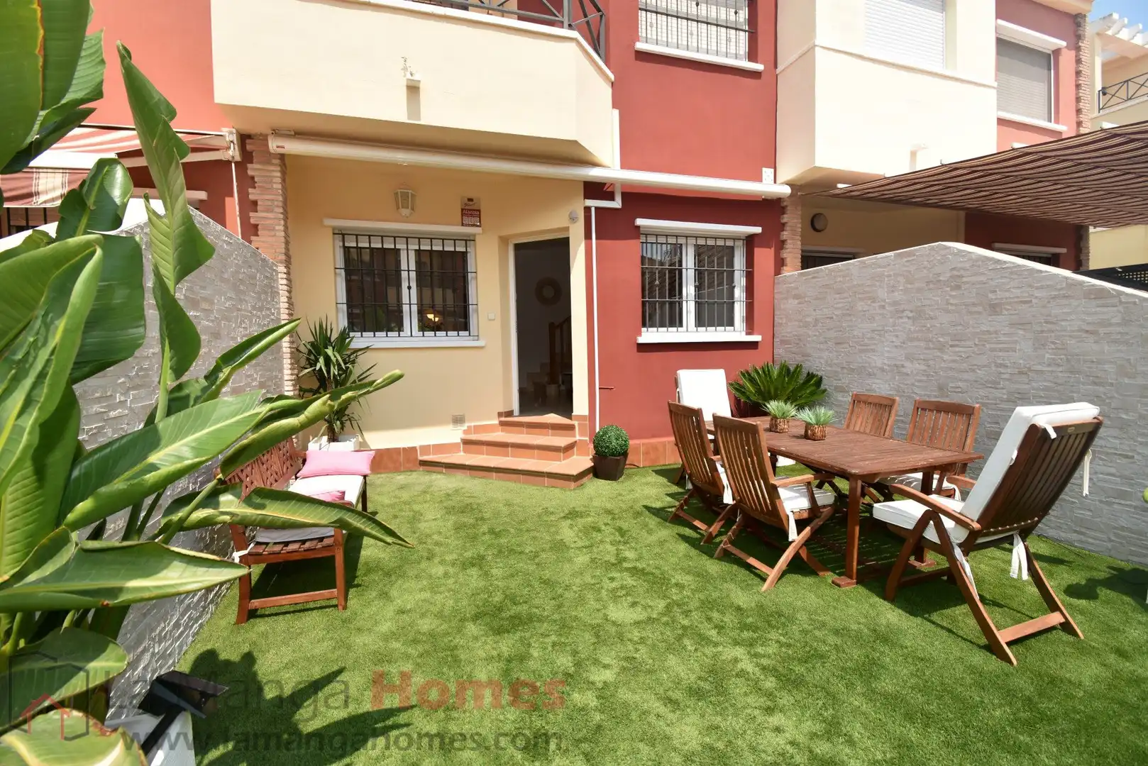 Casa a schiera con terrazza in vendita a Avenida del Mare Nostrum 103
