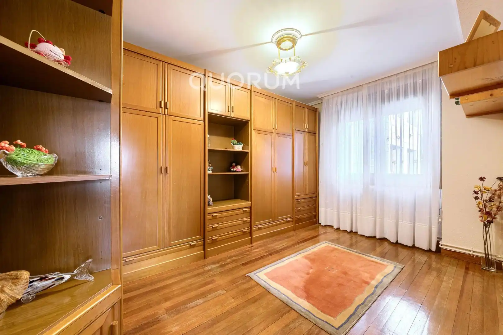 Habitación de Piso en venta en Basauri  con Calefacción, Trastero y Amueblado