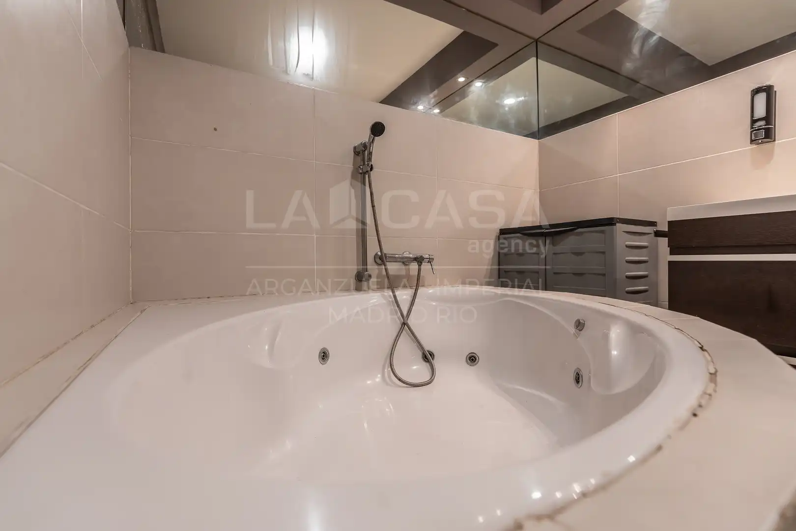 Baño de Piso en venta en Madrid con Calefacción