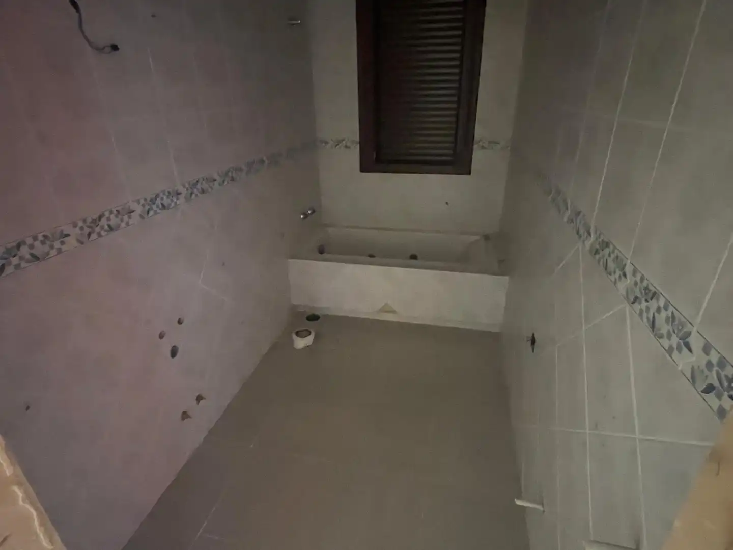 Bany de Casa o xalet en venda en Espinosa de Henares amb Calefacció, Jardí privat i Terrassa