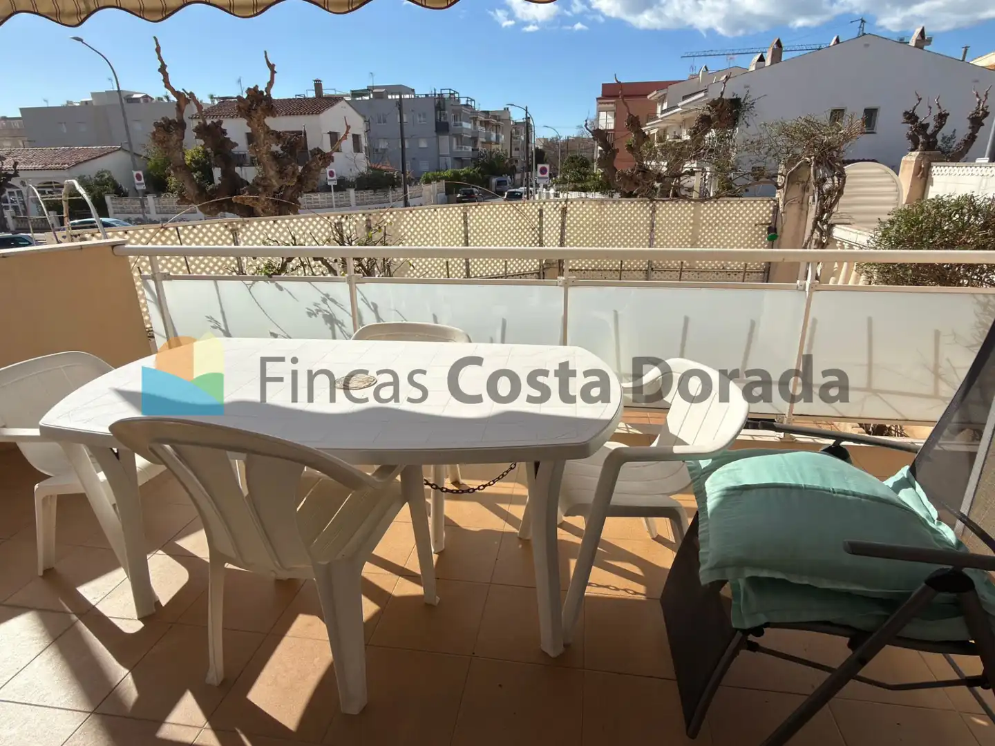 Terraza de Planta baja en venta en Cubelles con Aire acondicionado, Calefacción y Jardín privado