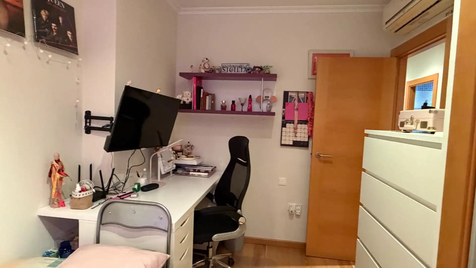 Dormitori de Casa o xalet en venda en Camí Reial 