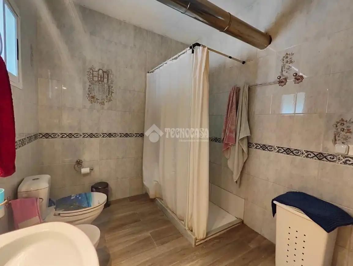 Casa rústica amb jardí en venda a Los Palacios y Villafranca, imagen 17