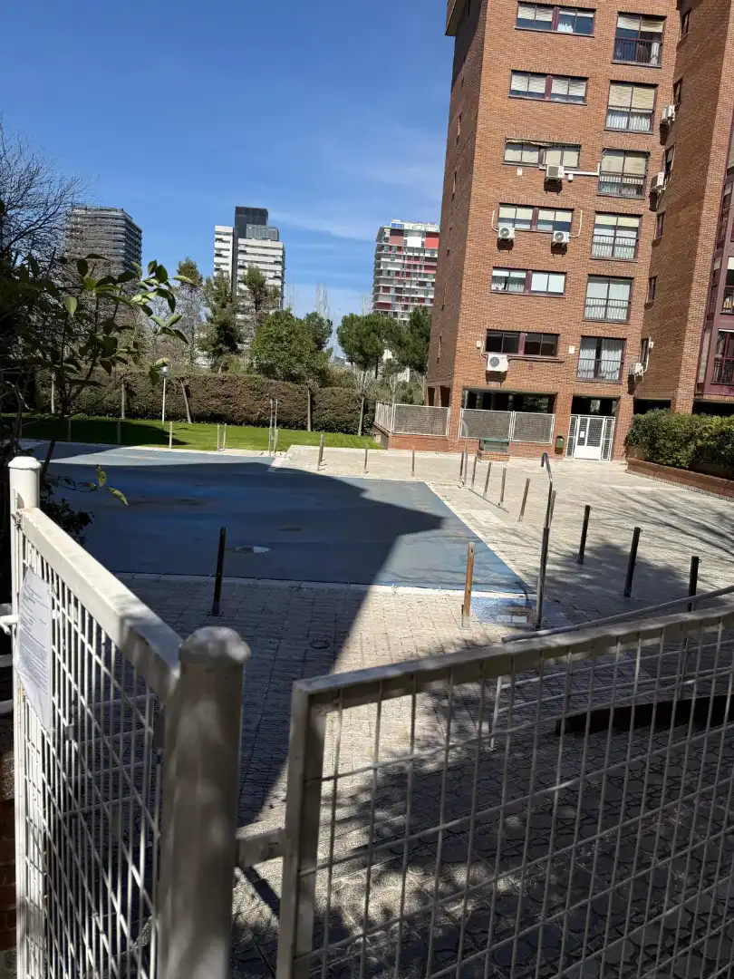 Vista exterior de Piso en venta en Madrid con Aire acondicionado, Calefacción y Terraza